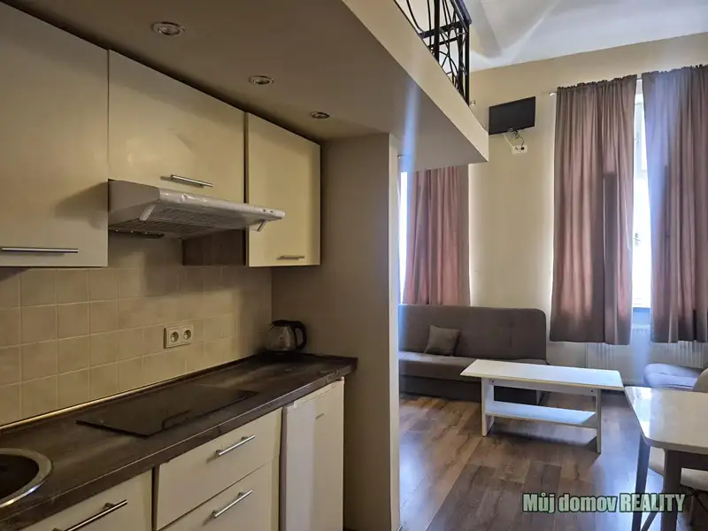 Pronájem bytu 1+kk 37 m², Praha – náhled fotky 2