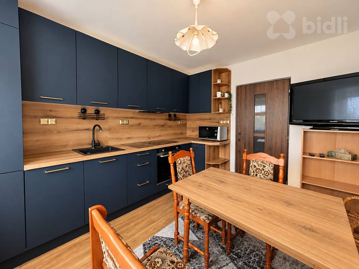 Pronájem bytu 2+1 66 m² – fotografie 2