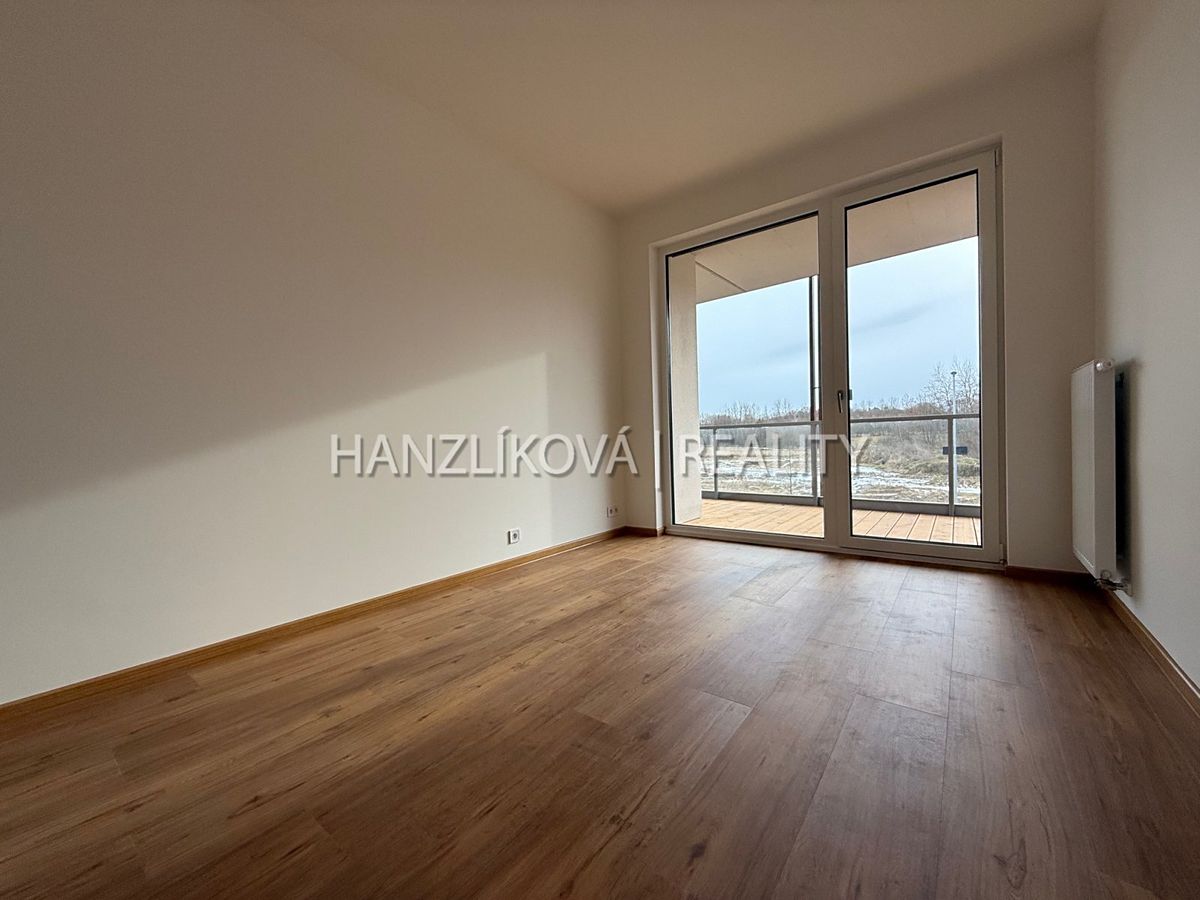Pronájem bytu 3+kk 80 m² – fotografie 3