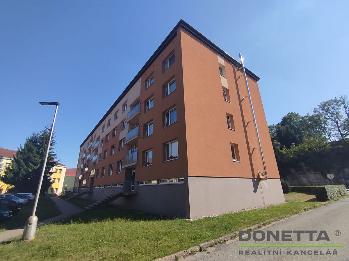 Pronájem bytu 1+1 35 m²