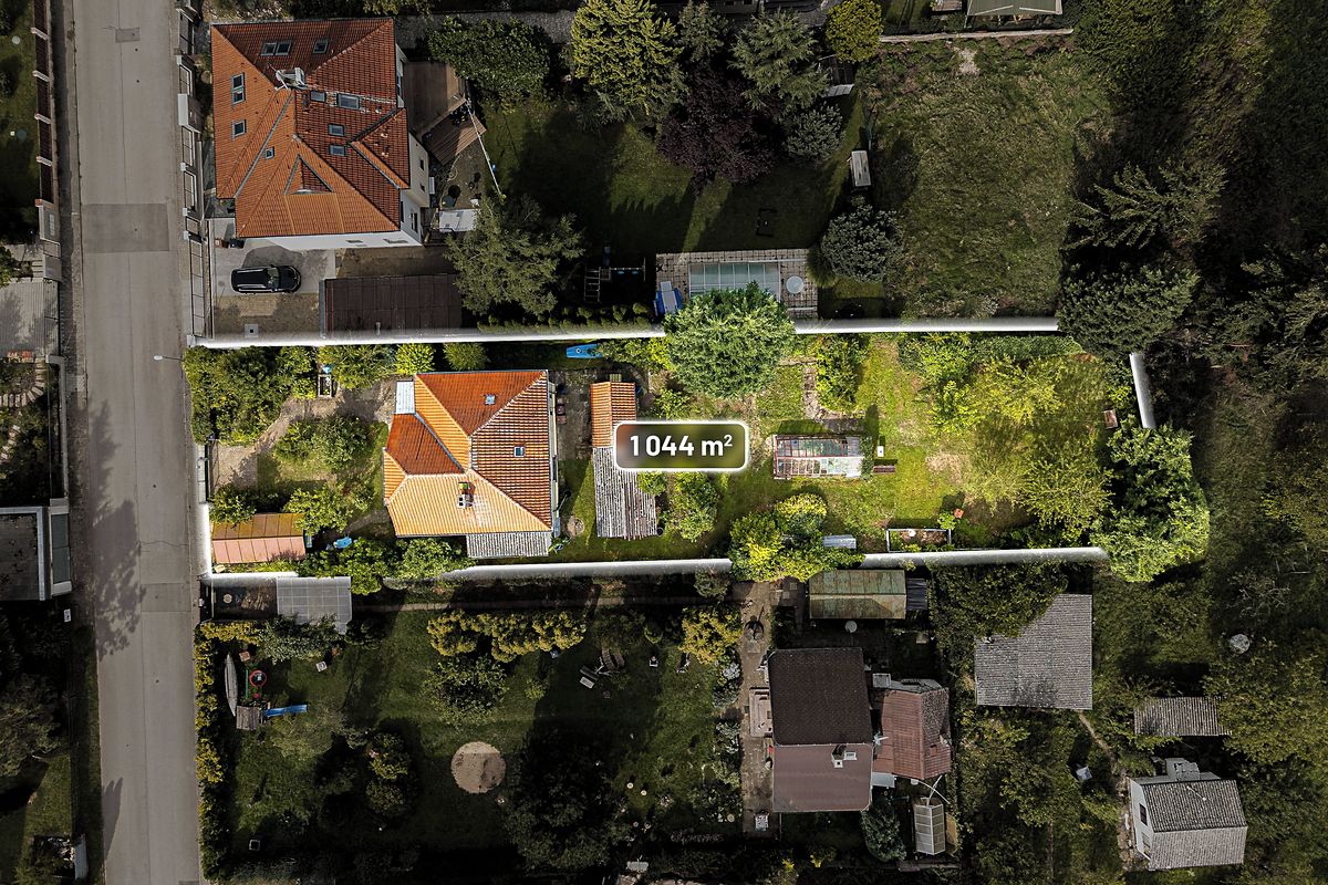 Prodej rodinného domu 231 m², pozemek 1044 m² – fotografie 2