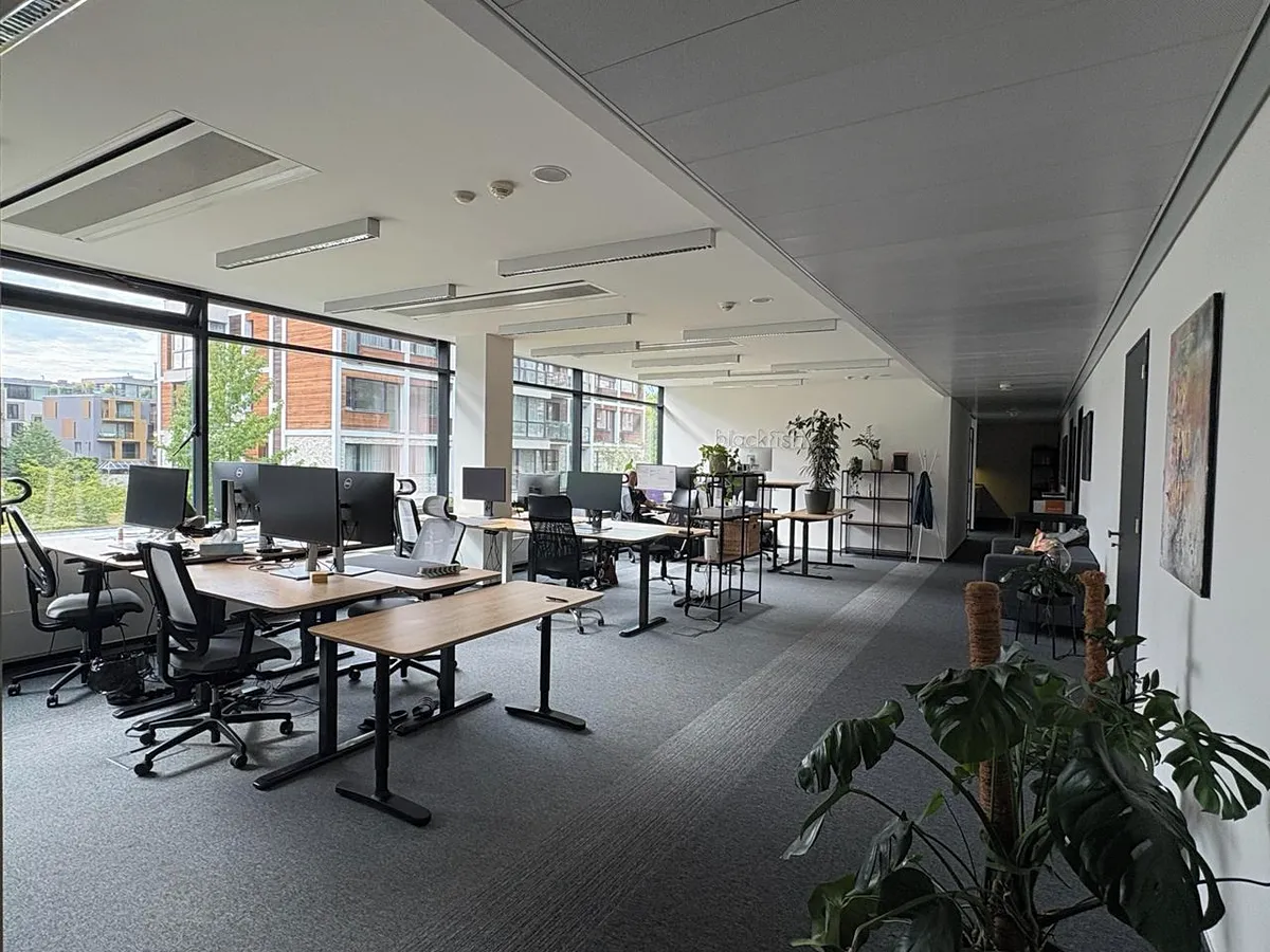 Pronájem kanceláře 182 m²