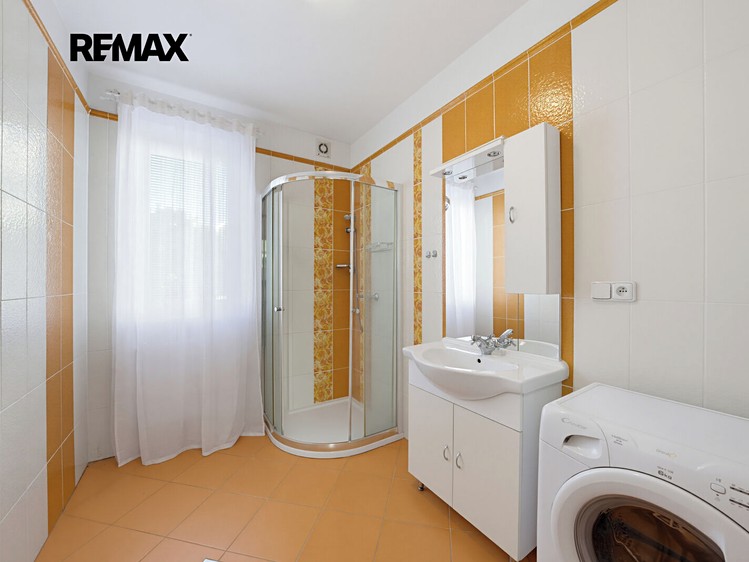Prodej domu, 174 m² (23 z 27)
