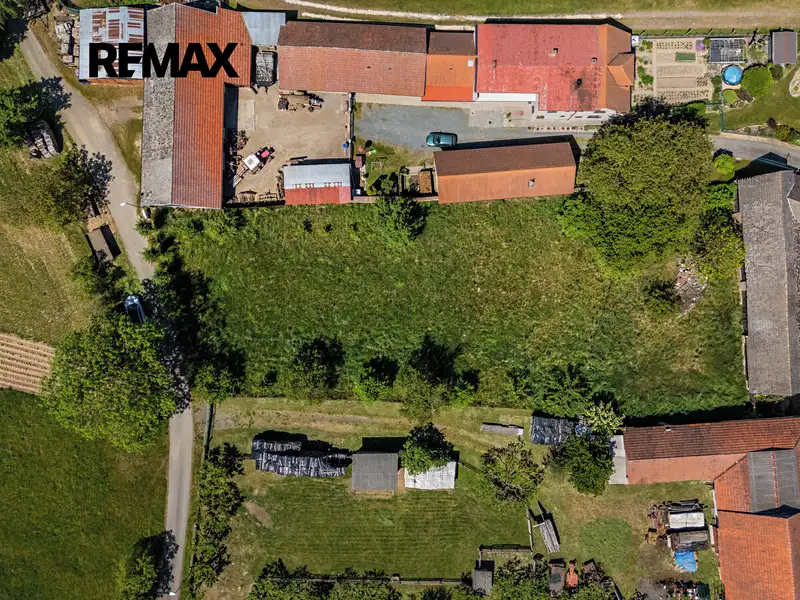 Prodej stavebního pozemku 1087 m², Bernartice – náhled fotky 3