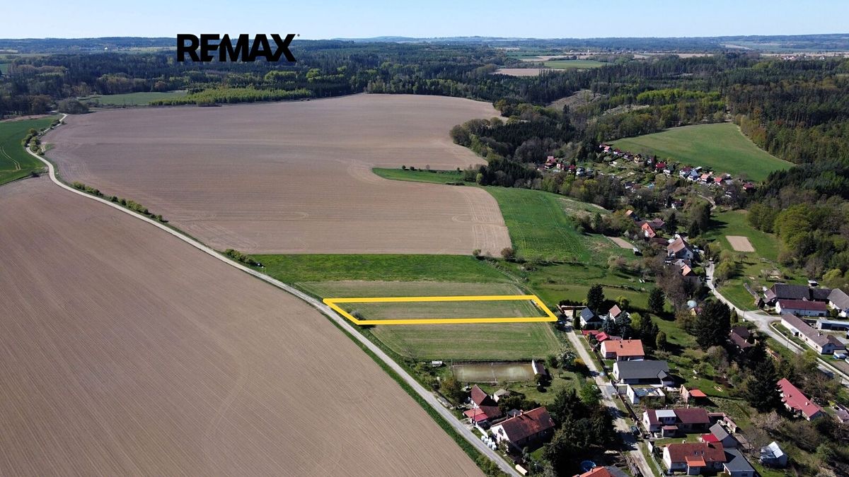 Prodej stavebního pozemku 2617 m²