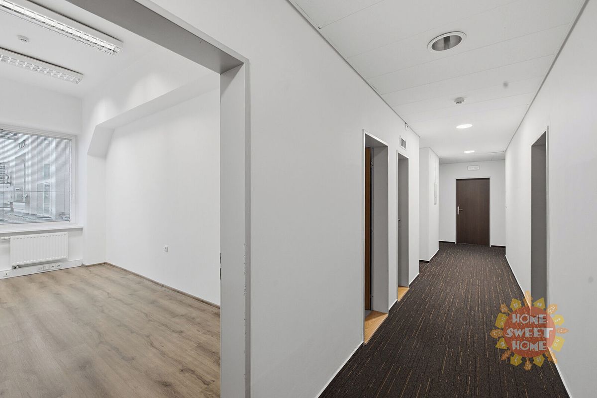 Pronájem kanceláře 20 m² – fotografie 4