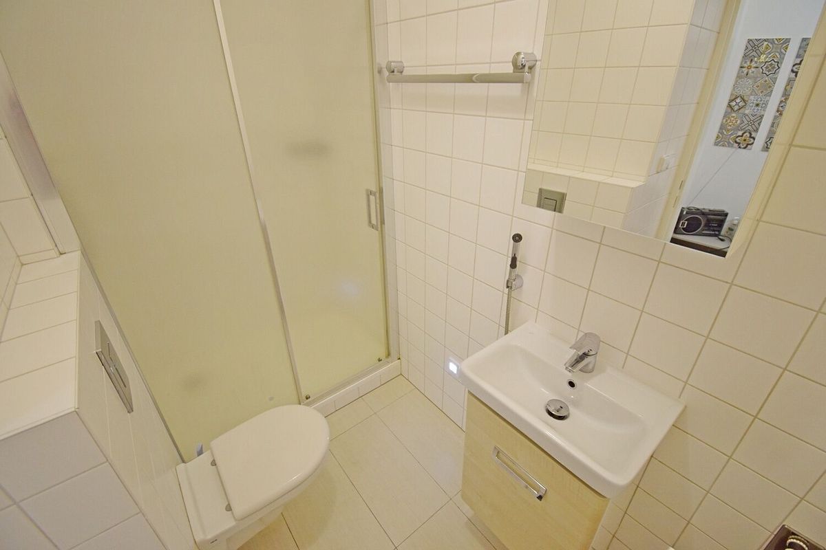 Pronájem bytu 1+kk 23 m² – fotografie 2