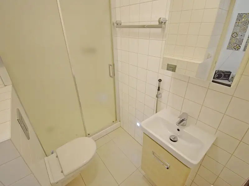 Pronájem bytu 1+kk 23 m², Praha – náhled fotky 2