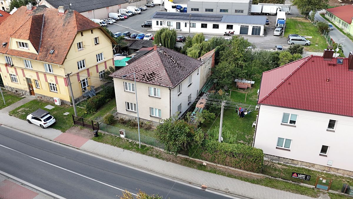 Prodej rodinného domu 406 m², pozemek 193 m² – fotografie 3