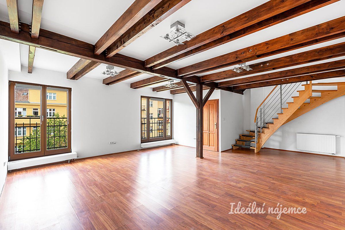 Pronájem bytu 4+kk 127 m²