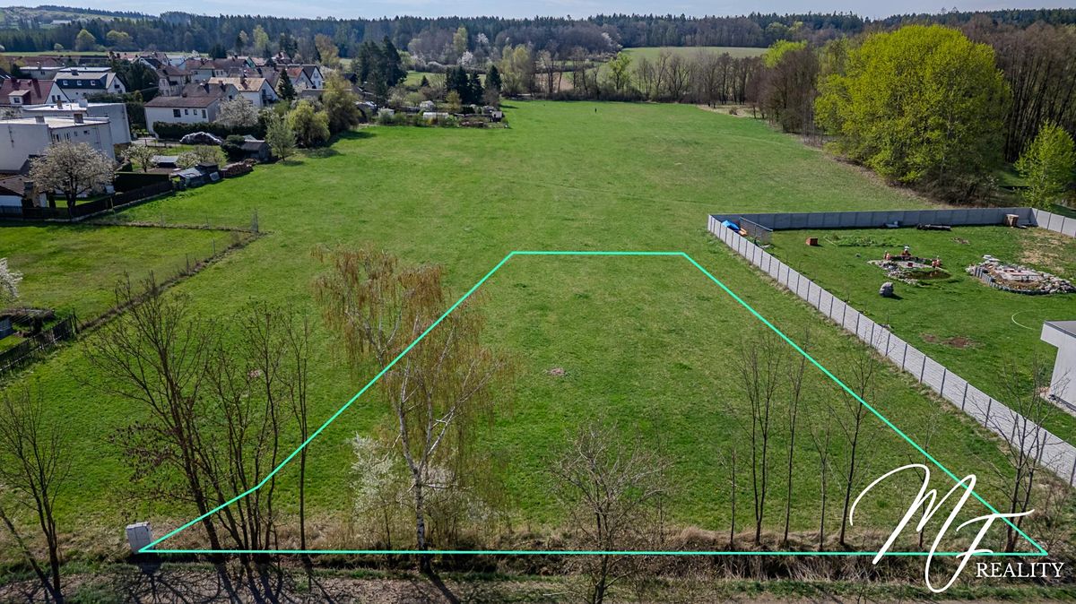 Prodej stavebního pozemku 1537 m²