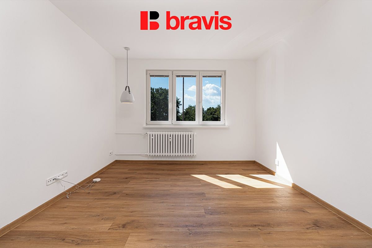 Pronájem bytu 2+1 55 m² – fotografie 3