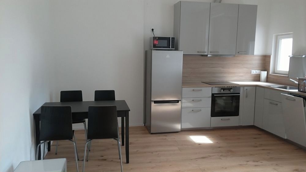 Pronájem bytu 2+kk 50 m² – fotografie 3
