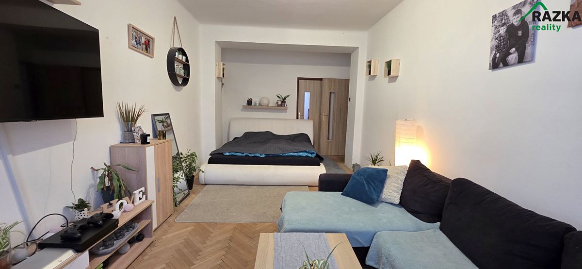 Pronájem bytu 2+1 58 m² – fotografie 2