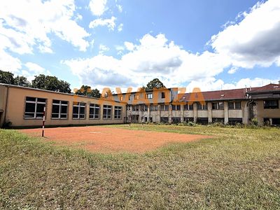 Prodej komerční nemovitosti 1200 m²