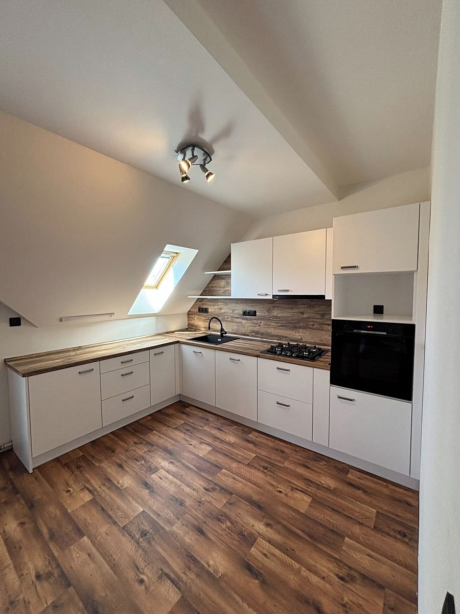 Pronájem bytu 5+kk 120 m²