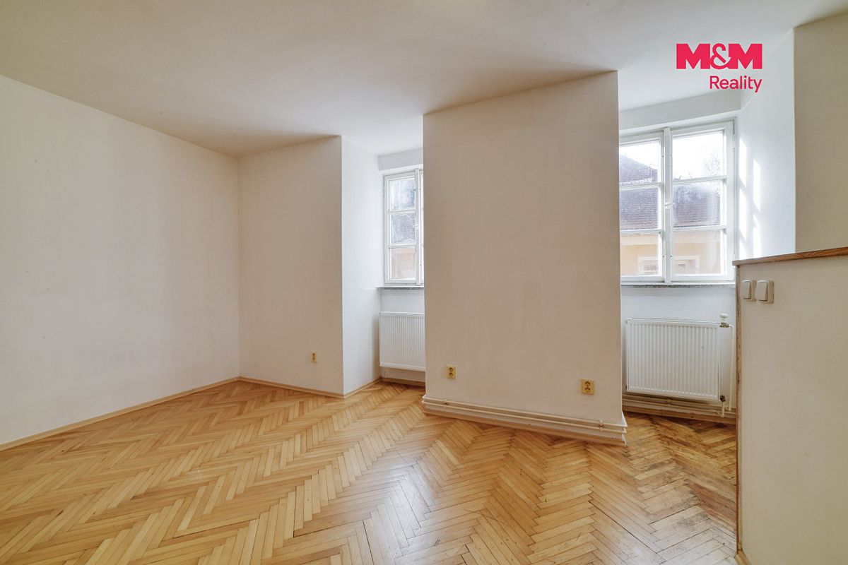 Pronájem bytu 1+kk 27 m² – fotografie 2