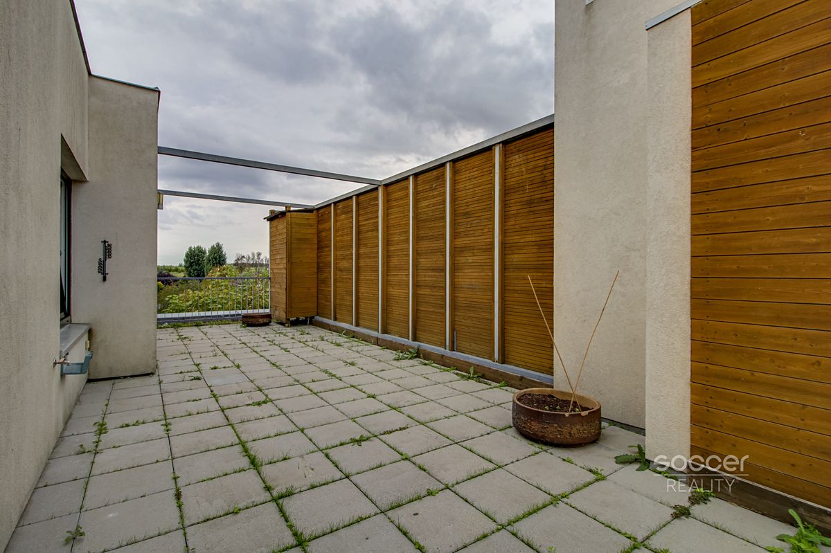 Pronájem bytu 3+kk 71 m² – fotografie 3