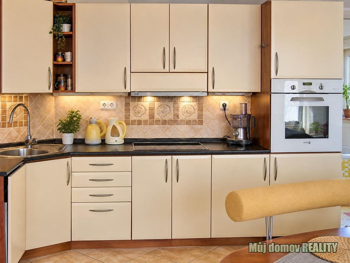 Pronájem bytu 2+kk 67 m² – fotografie 2