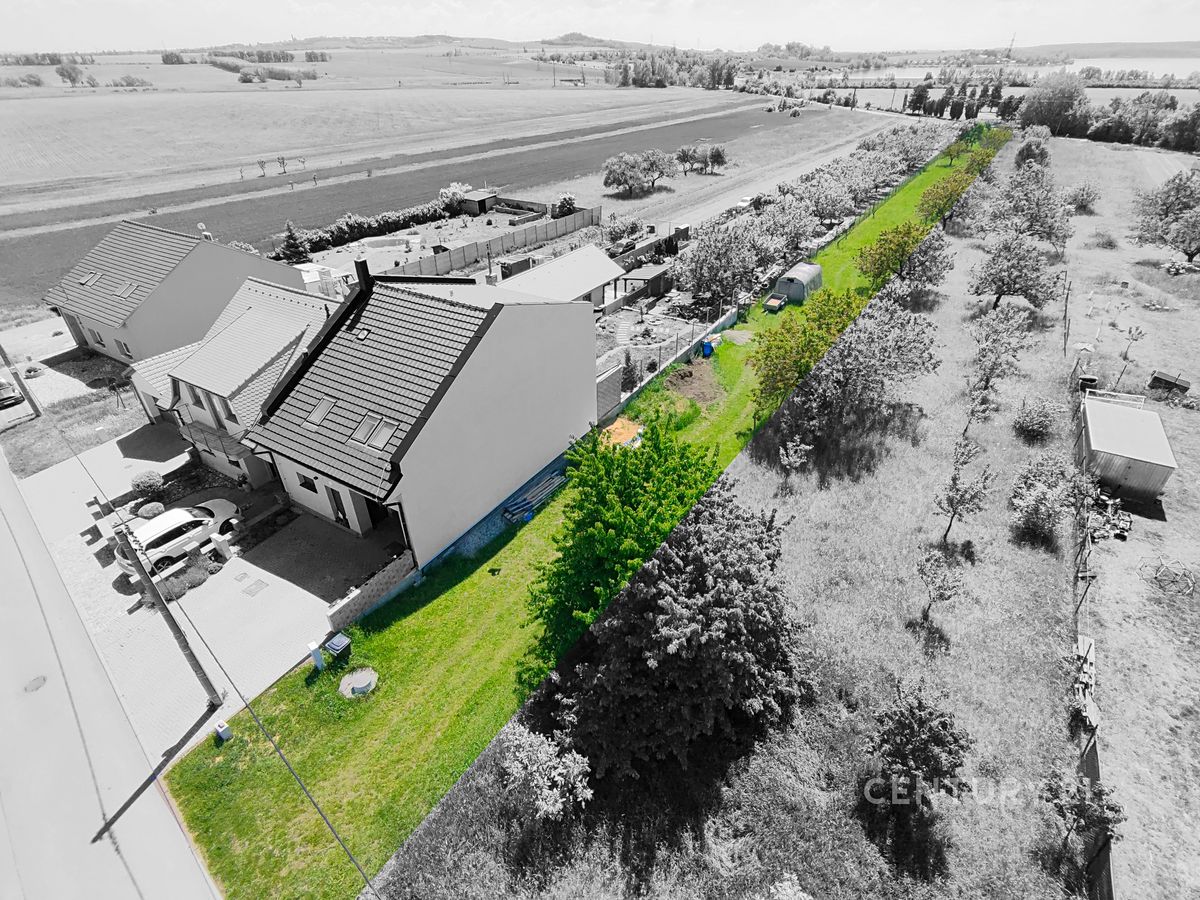 Prodej stavebního pozemku 2026 m² – fotografie 4