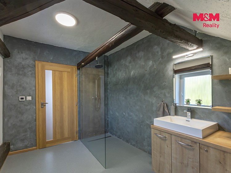 Prodej komerčního prostoru, 152 m² (22 z 30)