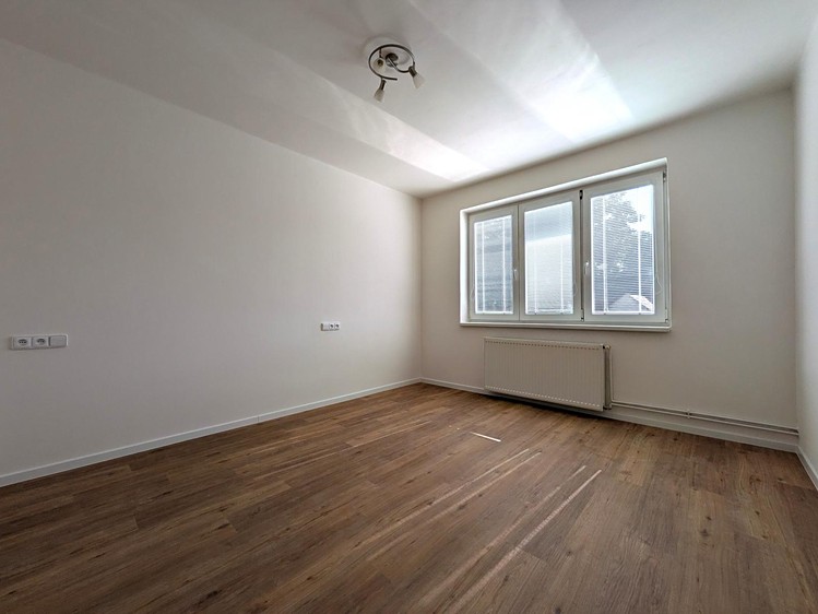 Pronájem bytu 3+1, 85 m² (10 z 17)