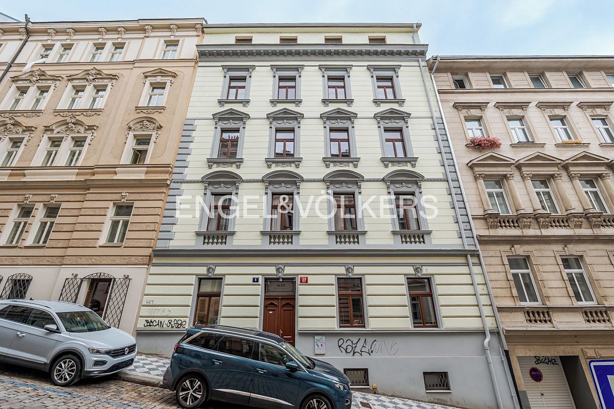 Pronájem obchodního prostoru 58 m²