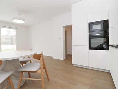 Pronájem bytu 3+kk 81 m²