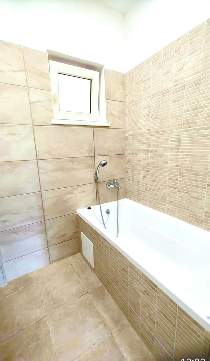 Pronájem bytu 2+kk 43 m² – fotografie 3