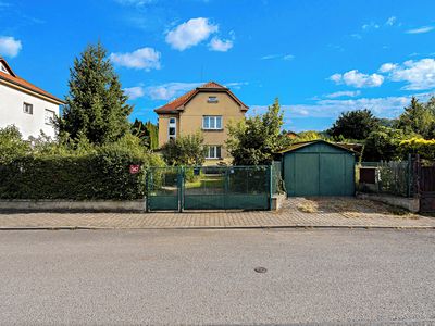 Prodej rodinného domu 231 m², pozemek 1044 m²