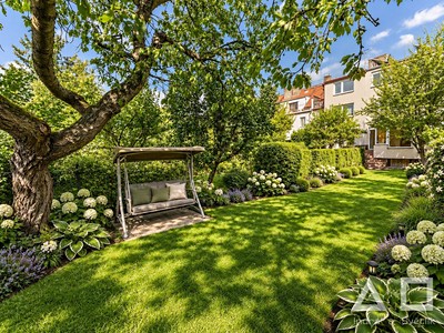 Будинок на продаж, 240 м² (3 з 61)