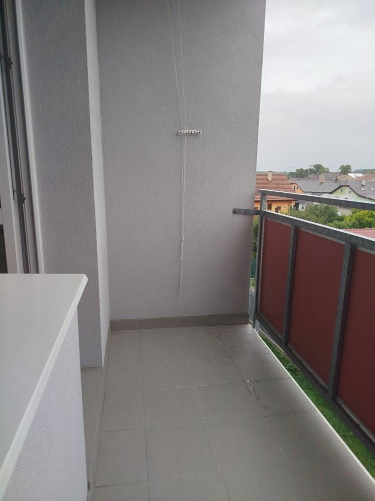 Pronájem bytu 2+1 59 m² – fotografie 3