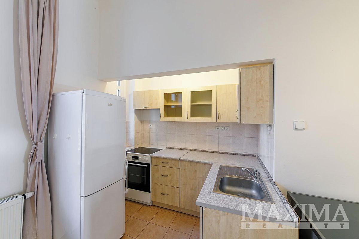 Pronájem bytu 2+kk 50 m² – fotografie 3