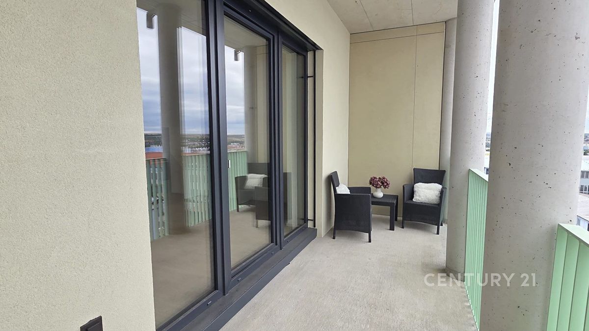 Pronájem bytu 1+kk 35 m² – fotografie 2