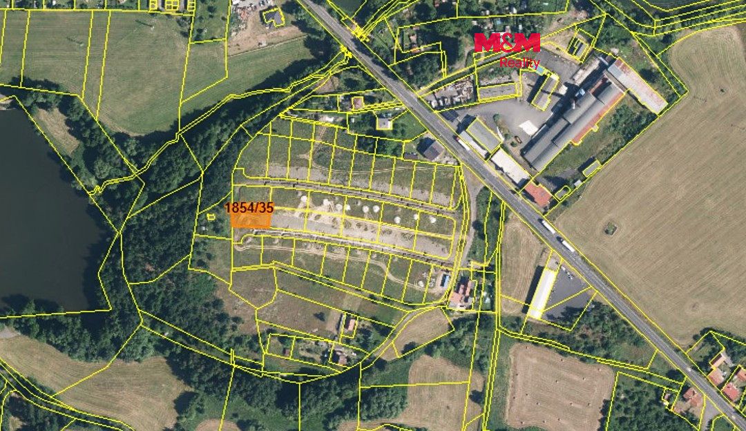 Prodej stavebního pozemku 717 m², Lubenec – fotka 1 z 3