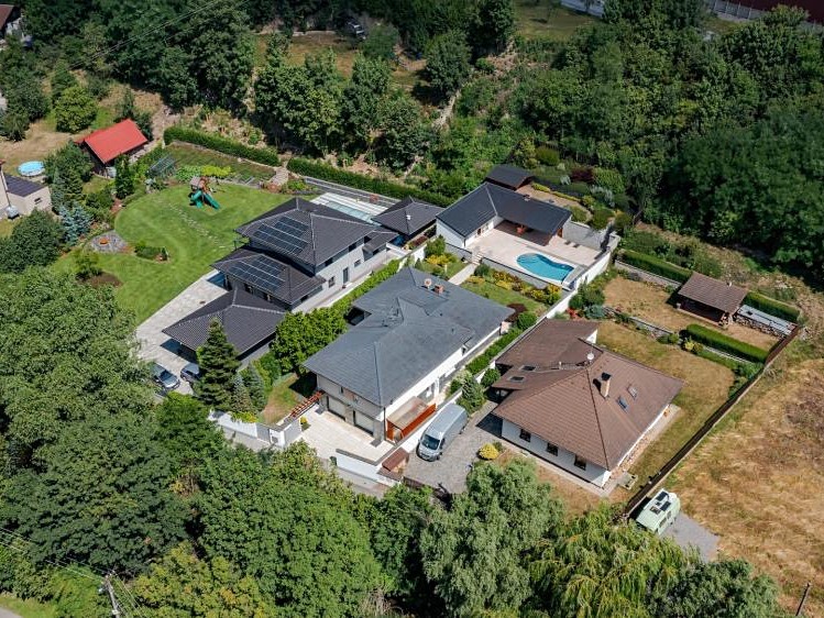 Pronájem domu, 241 m² (1 z 63)