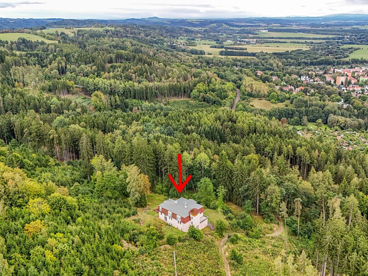 Комерційне приміщення на продаж, 899 м² (93 з 100)