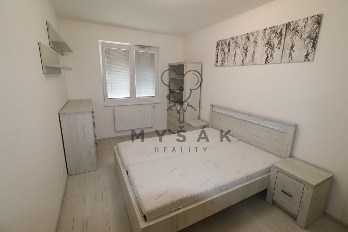 Pronájem bytu 2+kk 50 m² – fotografie 5