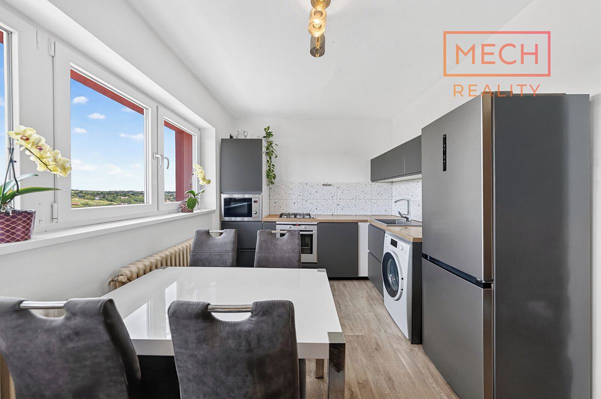 Pronájem bytu 2+1 56 m² – fotografie 3