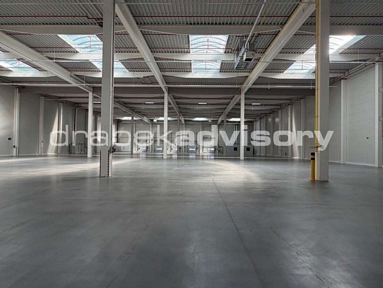 Комерційне приміщення в оренду, 4 439 м² (4 з 9)