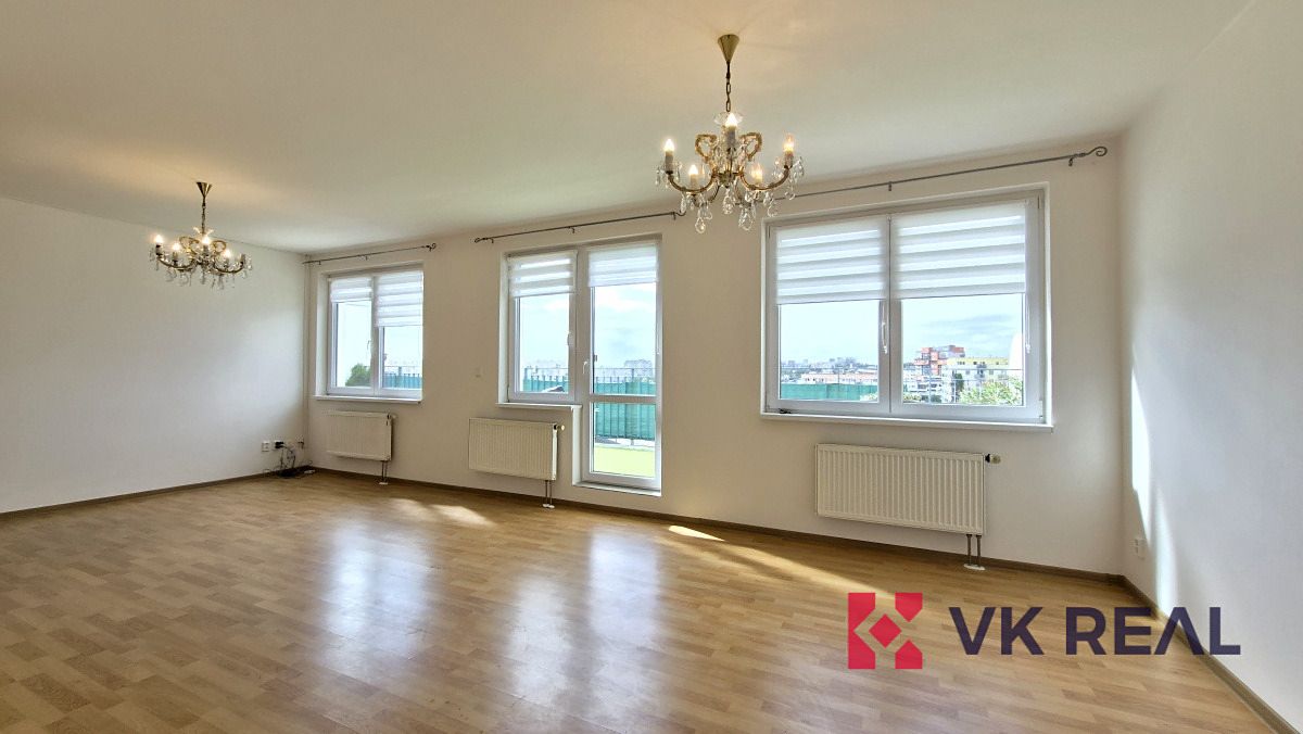 Pronájem bytu 2+kk 100 m² – fotografie 3