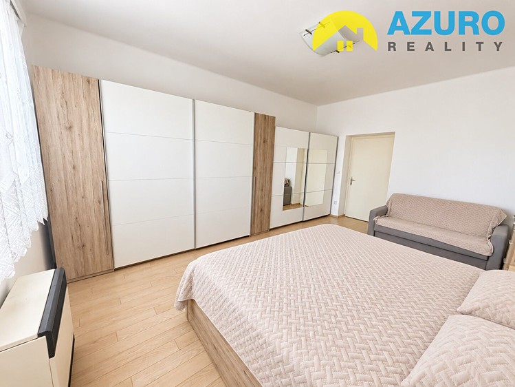Pronájem bytu 3+kk, 89 m² (11 z 15)