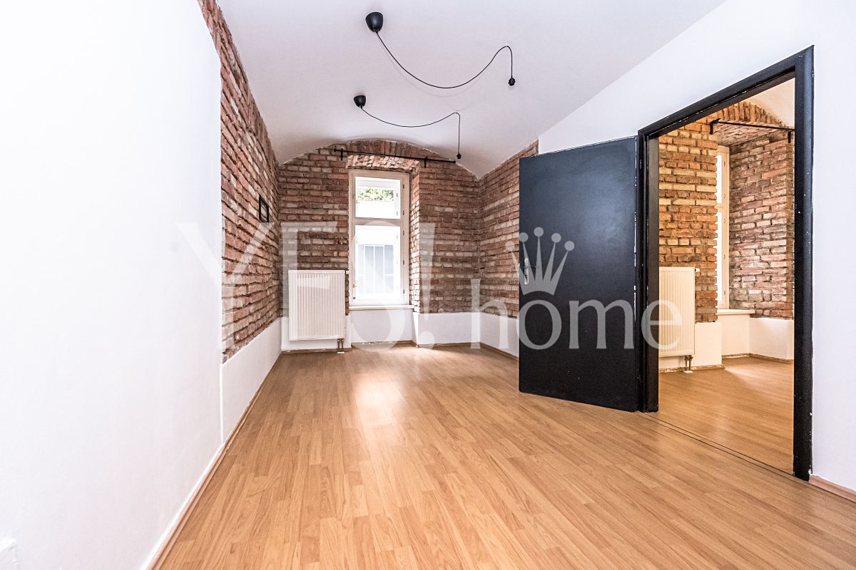 Pronájem kanceláře 136 m² – fotografie 4