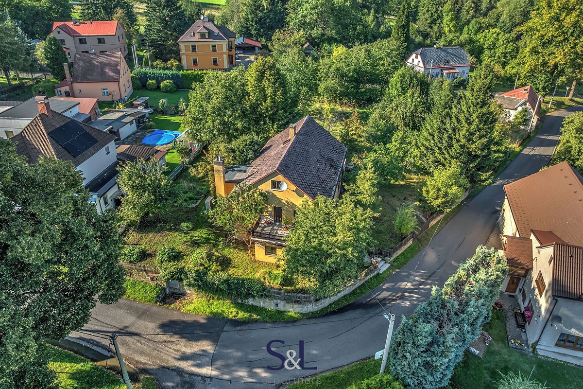 Prodej rodinného domu 180 m², pozemek 752 m²