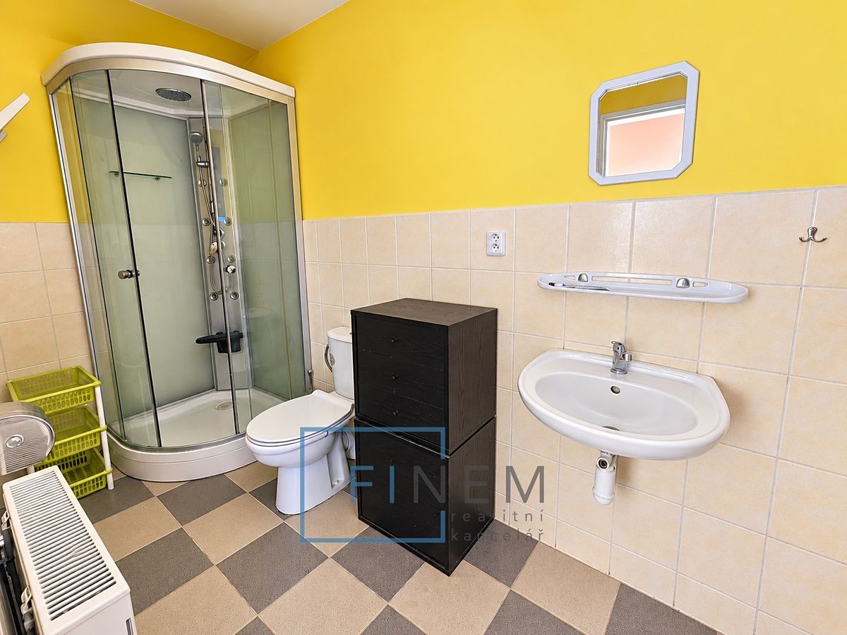 Pronájem bytu 2+kk 38 m² – fotografie 4