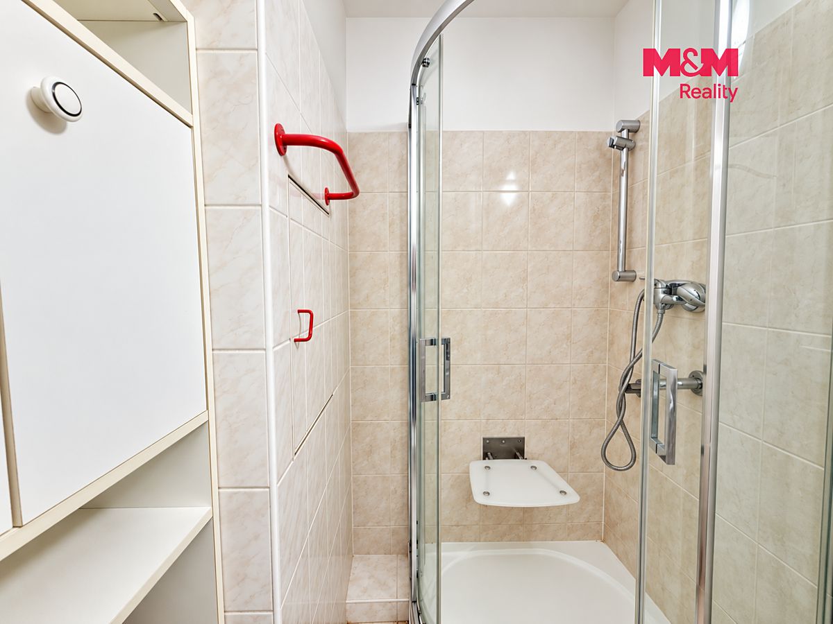 Pronájem bytu 1+kk 27 m² – fotografie 3