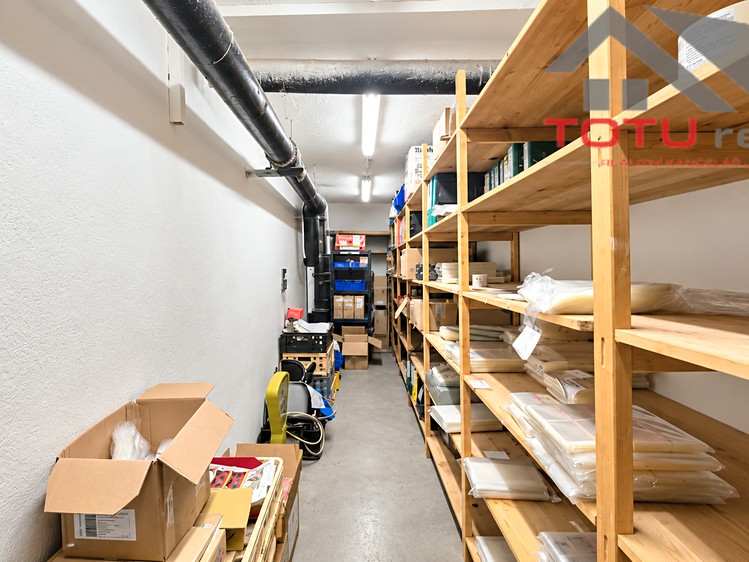 Gewerbefläche zum Kauf, 1.058 m² (23 von 30)