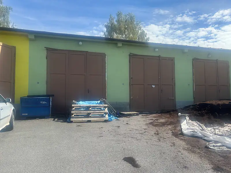 Pronájem skladového prostoru 38 m², Chodová Planá – náhled fotky 1