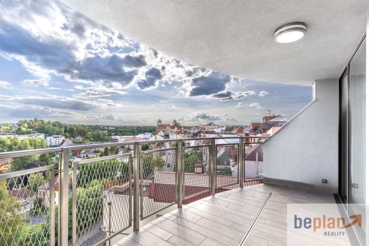 Pronájem bytu 3+kk 110 m²