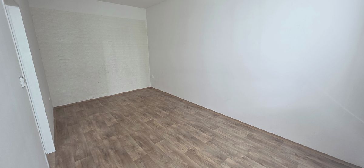 Pronájem bytu 2+kk 50 m² – fotografie 3